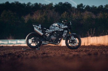 HUSQVARNA SVARTPILEN 801 2024