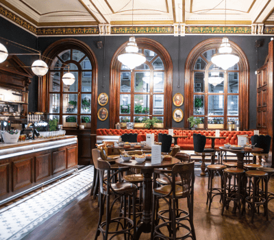The Horse and Guardsman Pub Night
