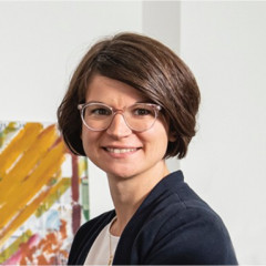 Dr. Margarete Olender