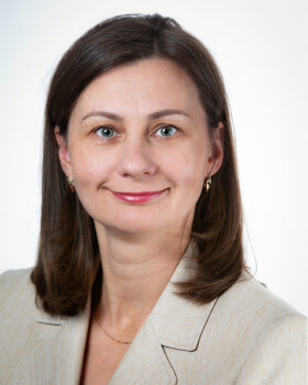 Yelena	Sapozhnikova picture