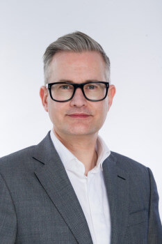 Simon Thompson picture