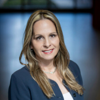 Julie McCarthy picture