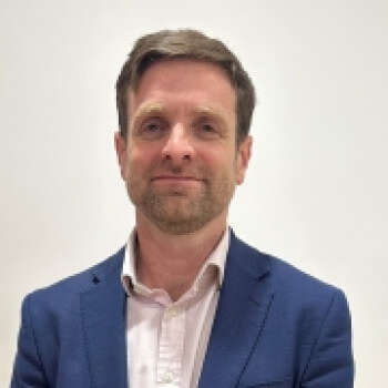 Dr Tom Booth